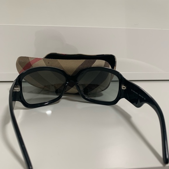 Authentic Burberry Sunglasses - Picture 6 of 12
